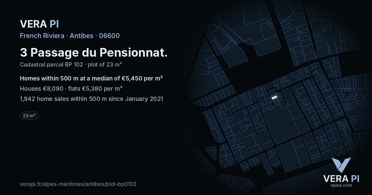 3 Passage du Pensionnat, Antibes at night – the plot lit, the parcels around coloured by the prices near them