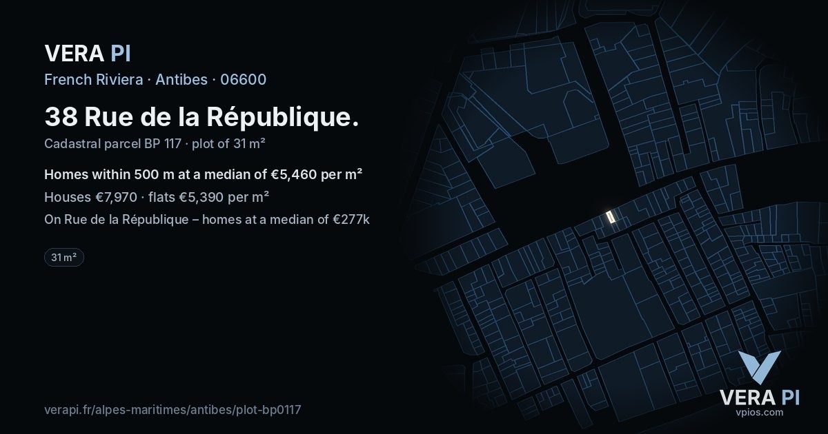 38 Rue de la République, Antibes at night – the plot lit, the parcels around coloured by the prices near them
