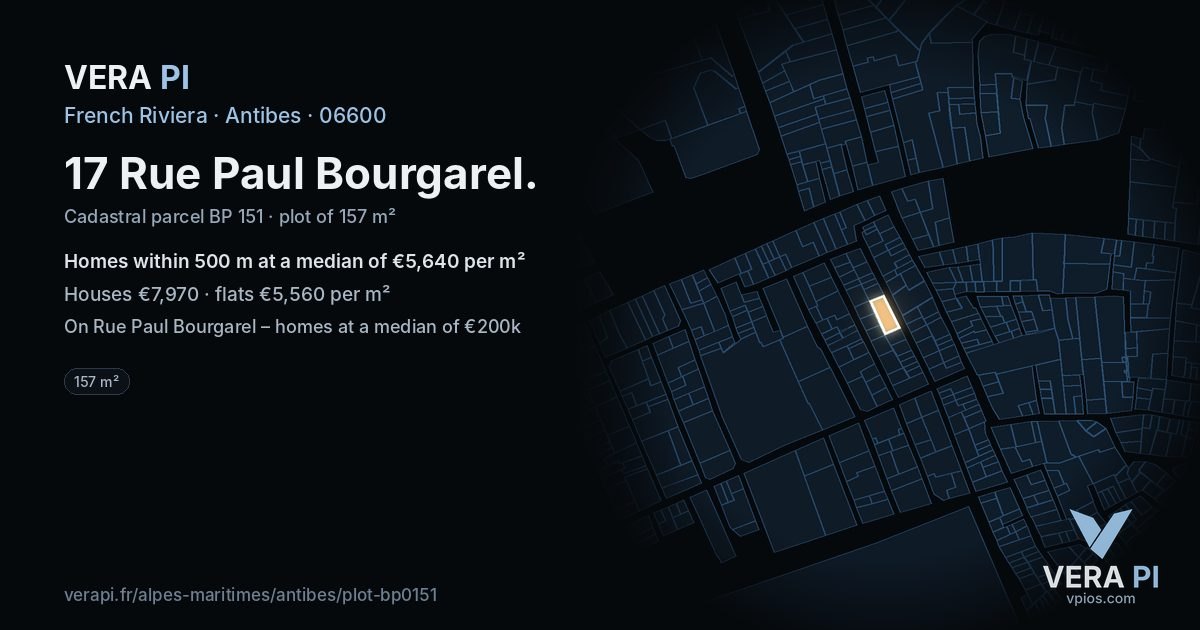 17 Rue Paul Bourgarel, Antibes at night – the plot lit, the parcels around coloured by the prices near them