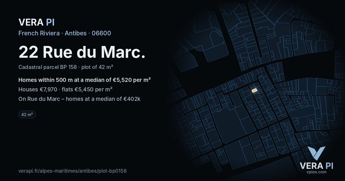 22 Rue du Marc, Antibes at night – the plot lit, the parcels around coloured by the prices near them