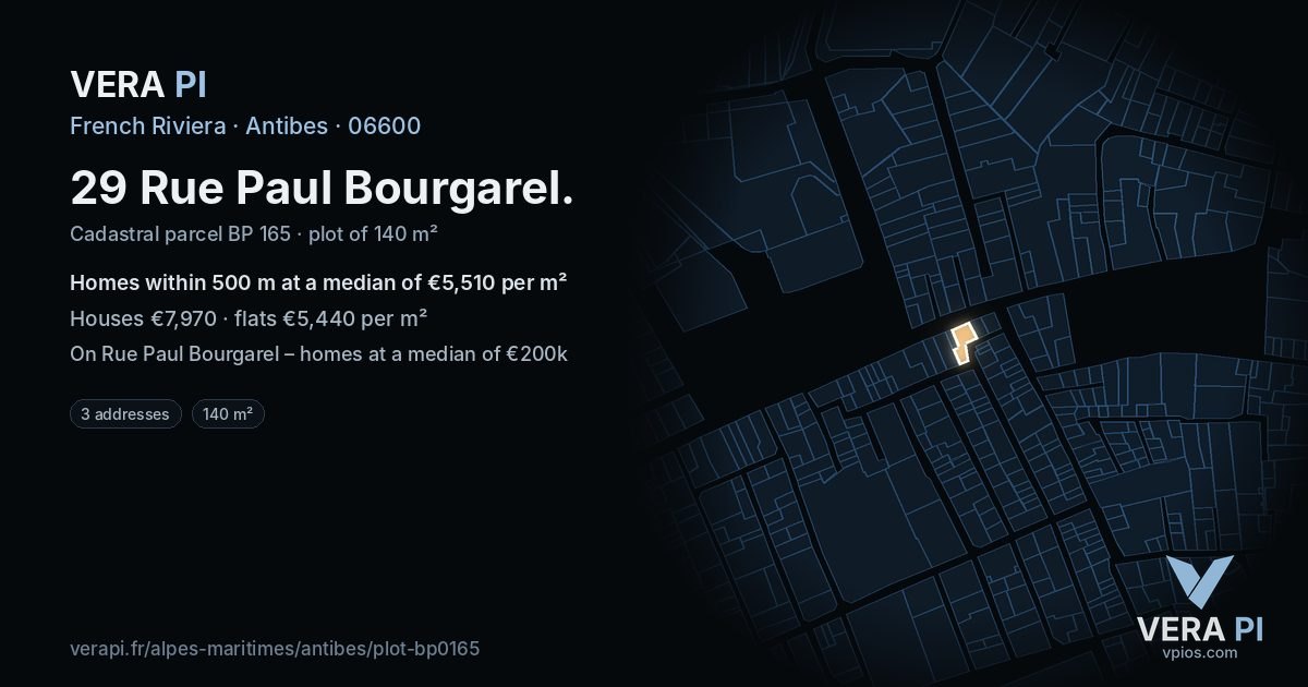 29 Rue Paul Bourgarel, Antibes at night – the plot lit, the parcels around coloured by the prices near them