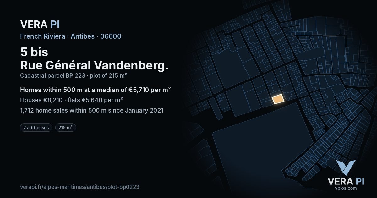 5 bis Rue Général Vandenberg, Antibes at night – the plot lit, the parcels around coloured by the prices near them