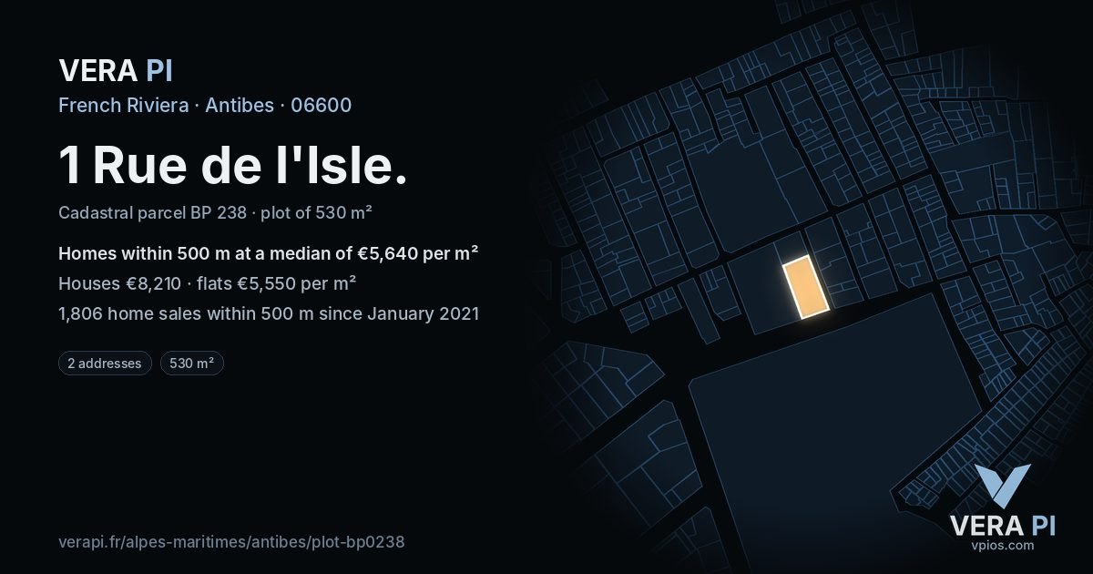 1 Rue de l'Isle, Antibes at night – the plot lit, the parcels around coloured by the prices near them