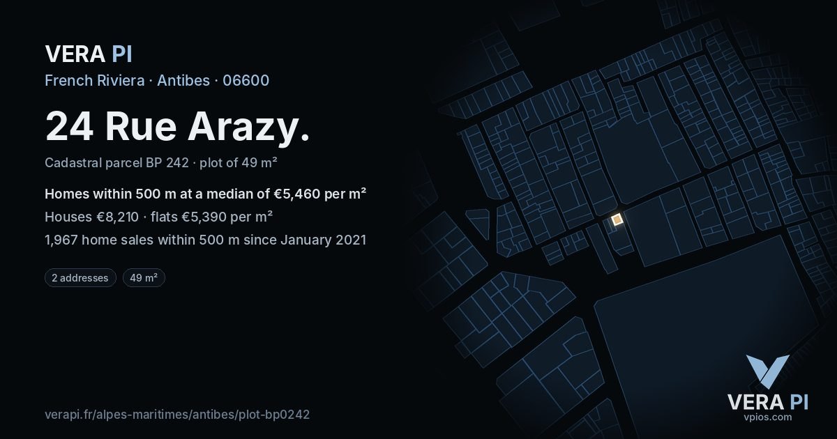 24 Rue Arazy, Antibes at night – the plot lit, the parcels around coloured by the prices near them