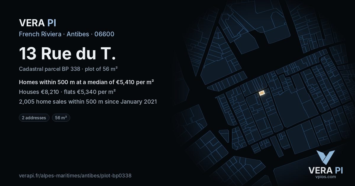 13 Rue du T, Antibes at night – the plot lit, the parcels around coloured by the prices near them