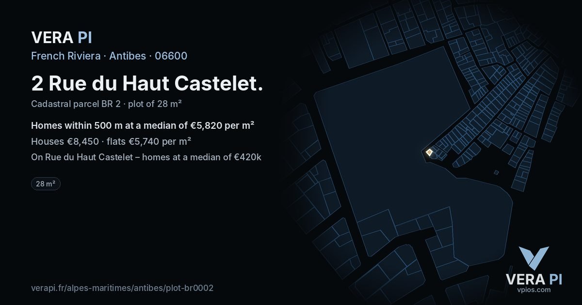 2 Rue du Haut Castelet, Antibes at night – the plot lit, the parcels around coloured by the prices near them
