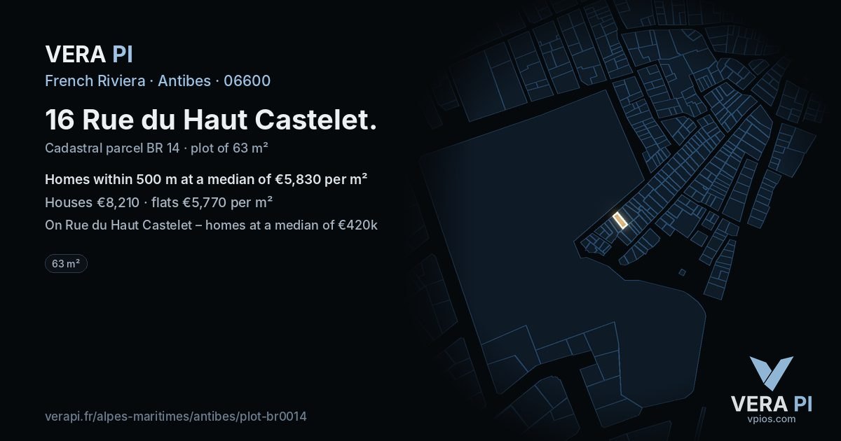 16 Rue du Haut Castelet, Antibes at night – the plot lit, the parcels around coloured by the prices near them