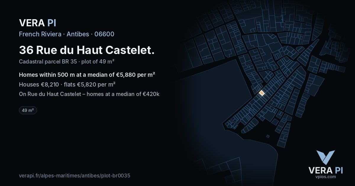 36 Rue du Haut Castelet, Antibes at night – the plot lit, the parcels around coloured by the prices near them
