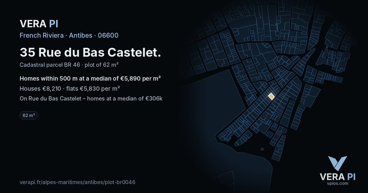 35 Rue du Bas Castelet, Antibes at night – the plot lit, the parcels around coloured by the prices near them