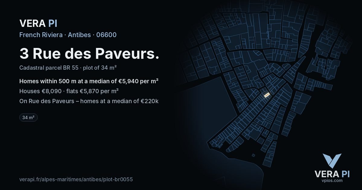 3 Rue des Paveurs, Antibes at night – the plot lit, the parcels around coloured by the prices near them