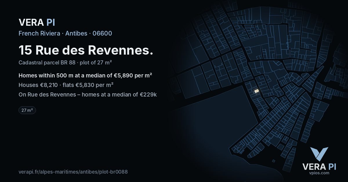 15 Rue des Revennes, Antibes at night – the plot lit, the parcels around coloured by the prices near them