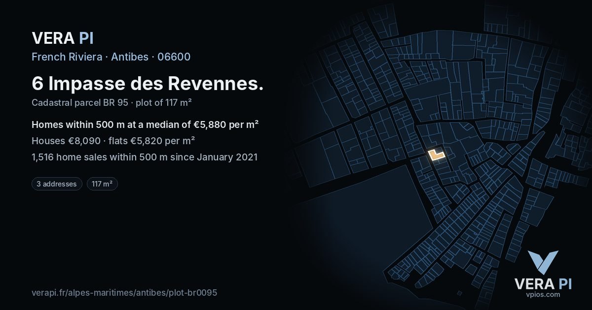 6 Impasse des Revennes, Antibes at night – the plot lit, the parcels around coloured by the prices near them