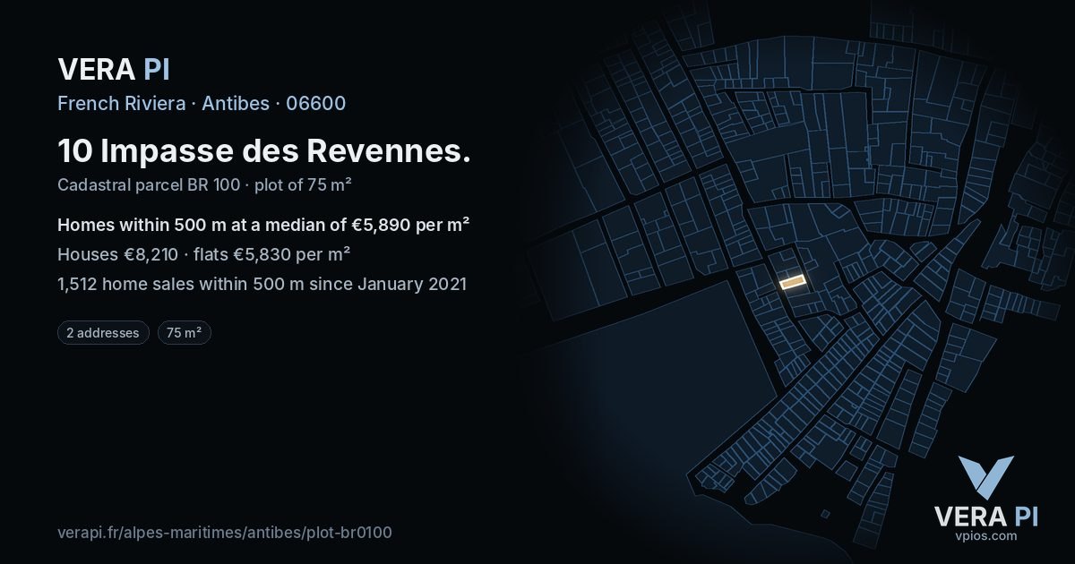 10 Impasse des Revennes, Antibes at night – the plot lit, the parcels around coloured by the prices near them