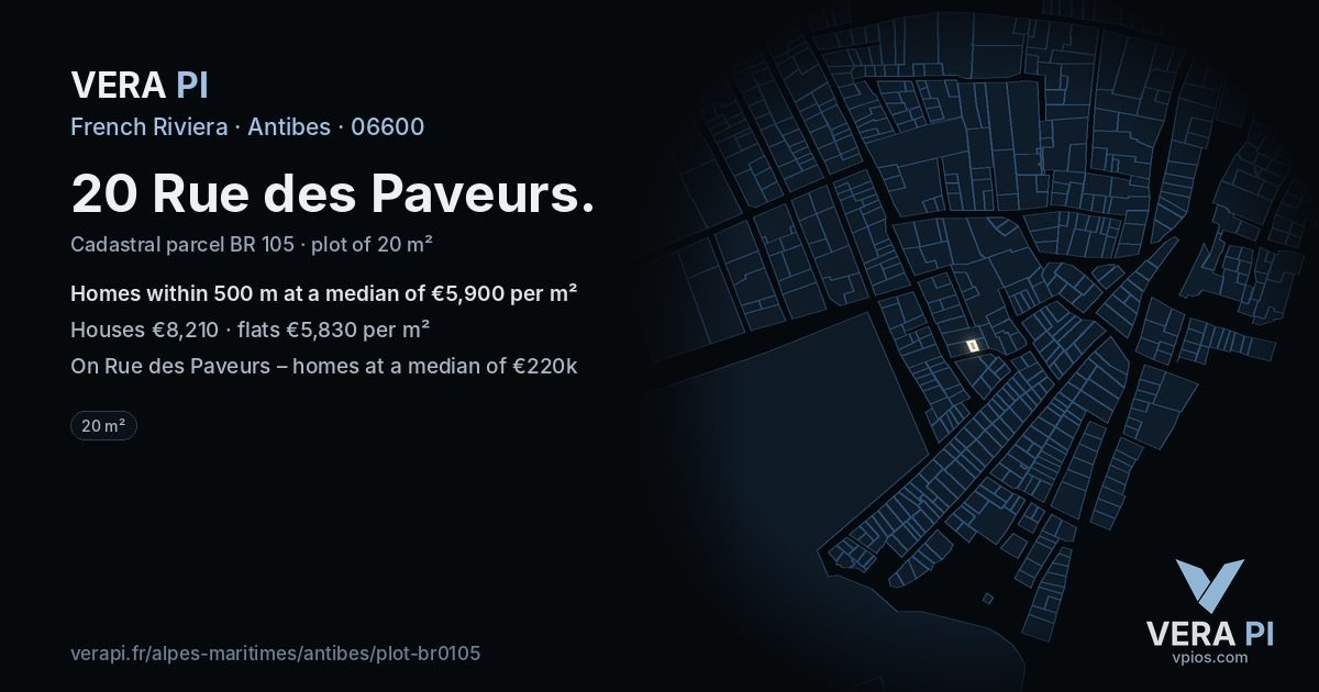 20 Rue des Paveurs, Antibes at night – the plot lit, the parcels around coloured by the prices near them