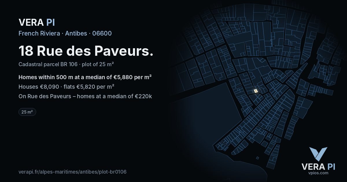 18 Rue des Paveurs, Antibes at night – the plot lit, the parcels around coloured by the prices near them