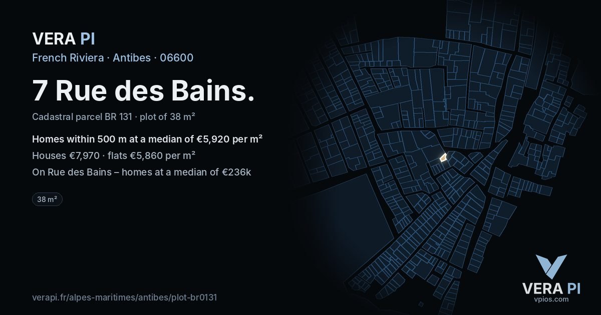 7 Rue des Bains, Antibes at night – the plot lit, the parcels around coloured by the prices near them