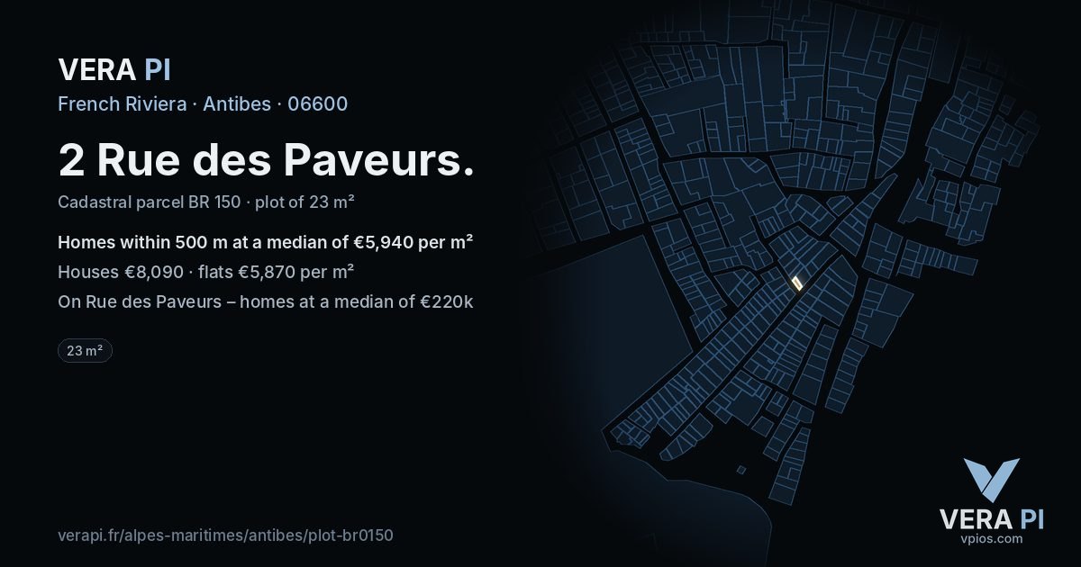 2 Rue des Paveurs, Antibes at night – the plot lit, the parcels around coloured by the prices near them