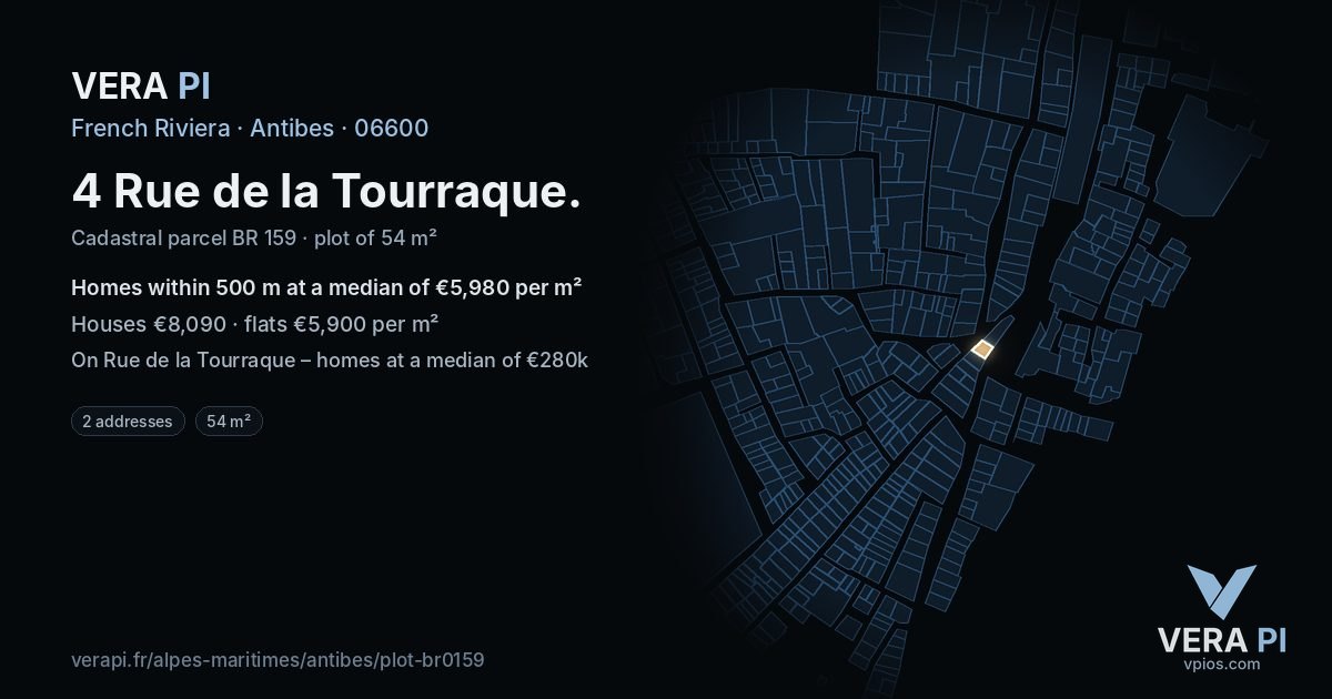4 Rue de la Tourraque, Antibes at night – the plot lit, the parcels around coloured by the prices near them