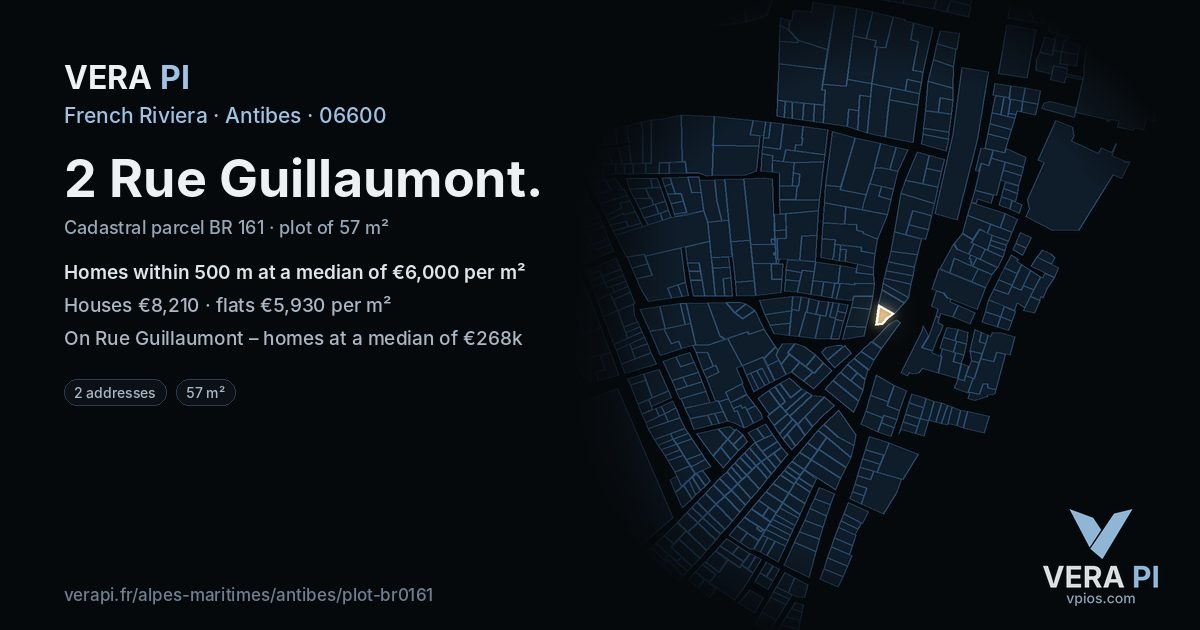 2 Rue Guillaumont, Antibes at night – the plot lit, the parcels around coloured by the prices near them