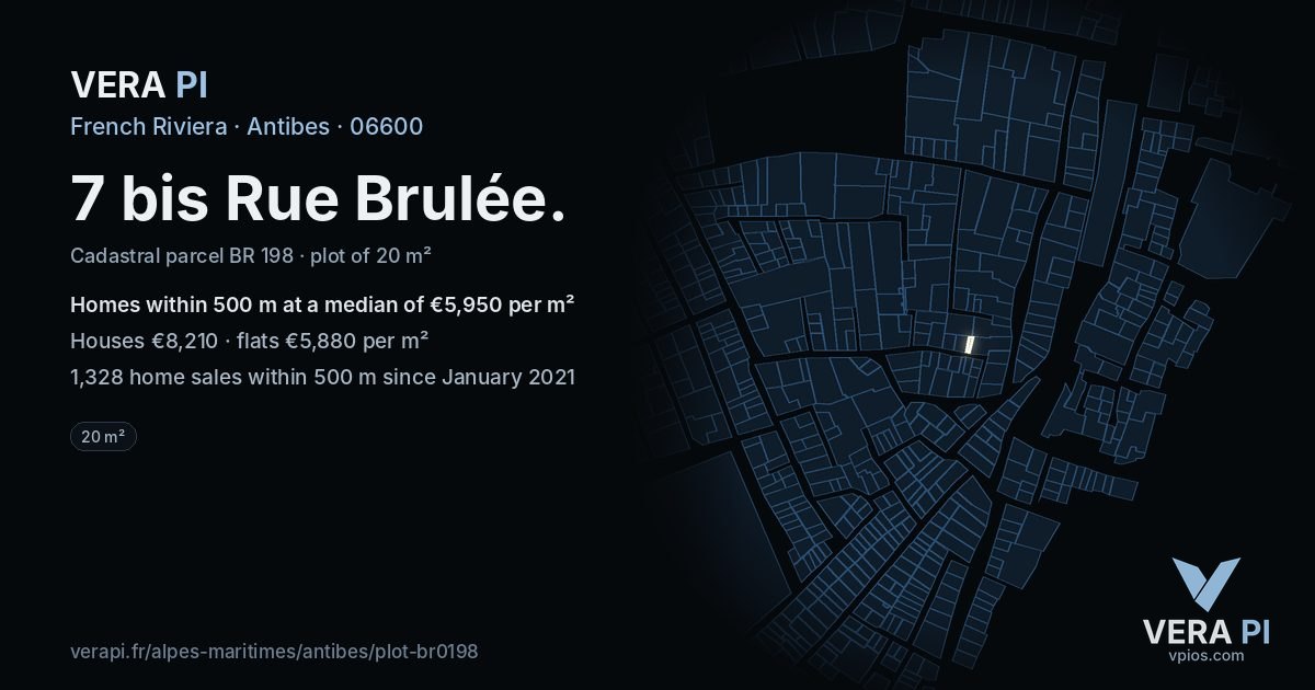 7 bis Rue Brulée, Antibes at night – the plot lit, the parcels around coloured by the prices near them