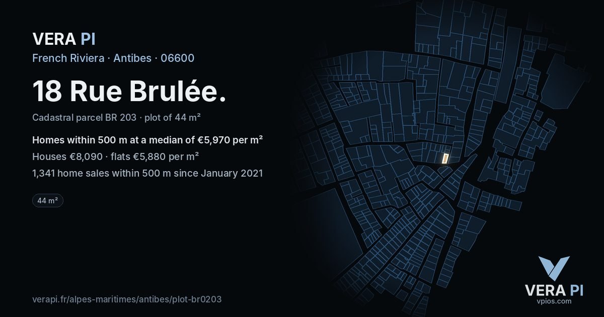 18 Rue Brulée, Antibes at night – the plot lit, the parcels around coloured by the prices near them