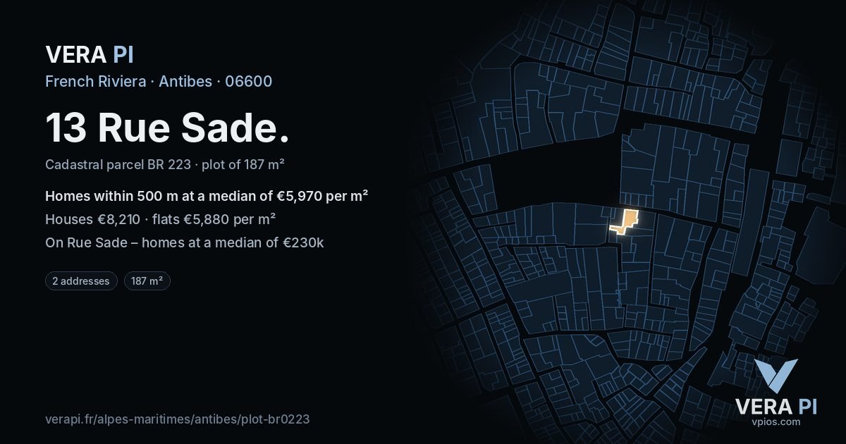 13 Rue Sade, Antibes at night – the plot lit, the parcels around coloured by the prices near them