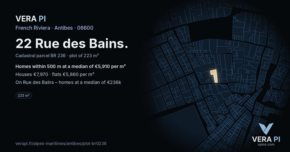 22 Rue des Bains, Antibes at night – the plot lit, the parcels around coloured by the prices near them