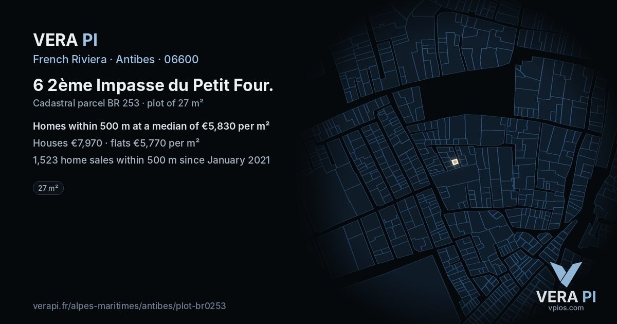 6 2ème Impasse du Petit Four, Antibes at night – the plot lit, the parcels around coloured by the prices near them