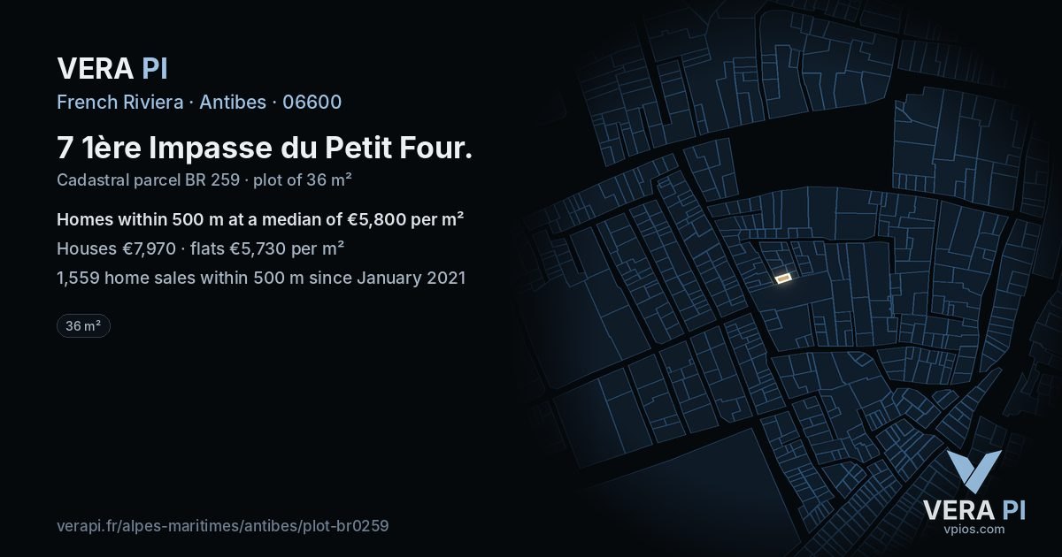 7 1ère Impasse du Petit Four, Antibes at night – the plot lit, the parcels around coloured by the prices near them
