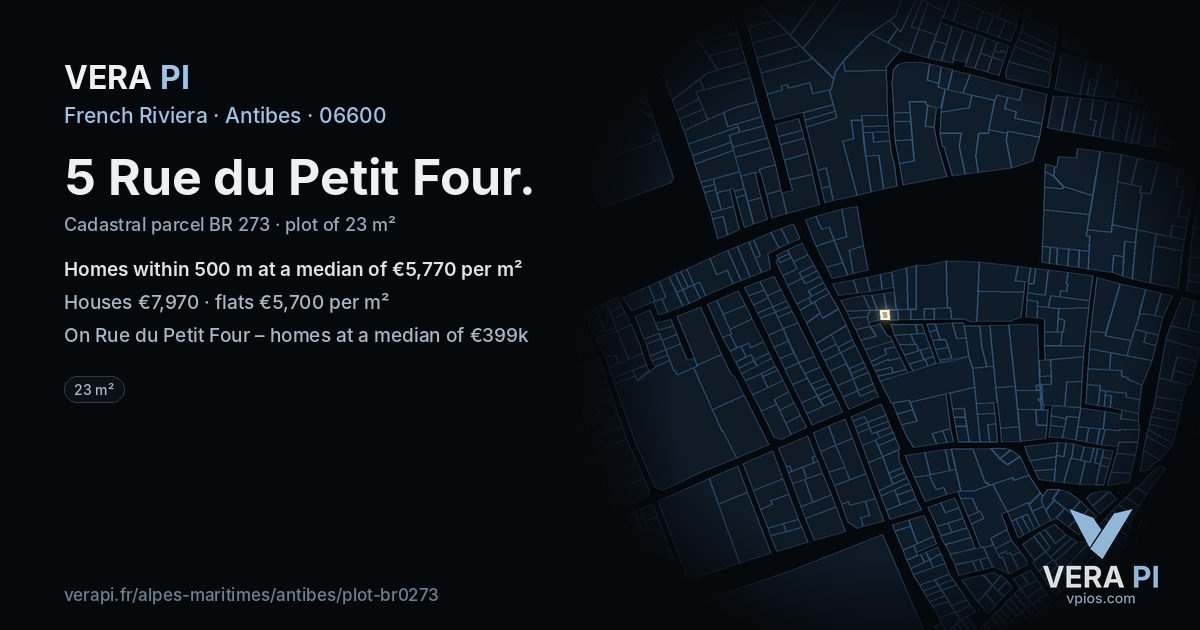 5 Rue du Petit Four, Antibes at night – the plot lit, the parcels around coloured by the prices near them