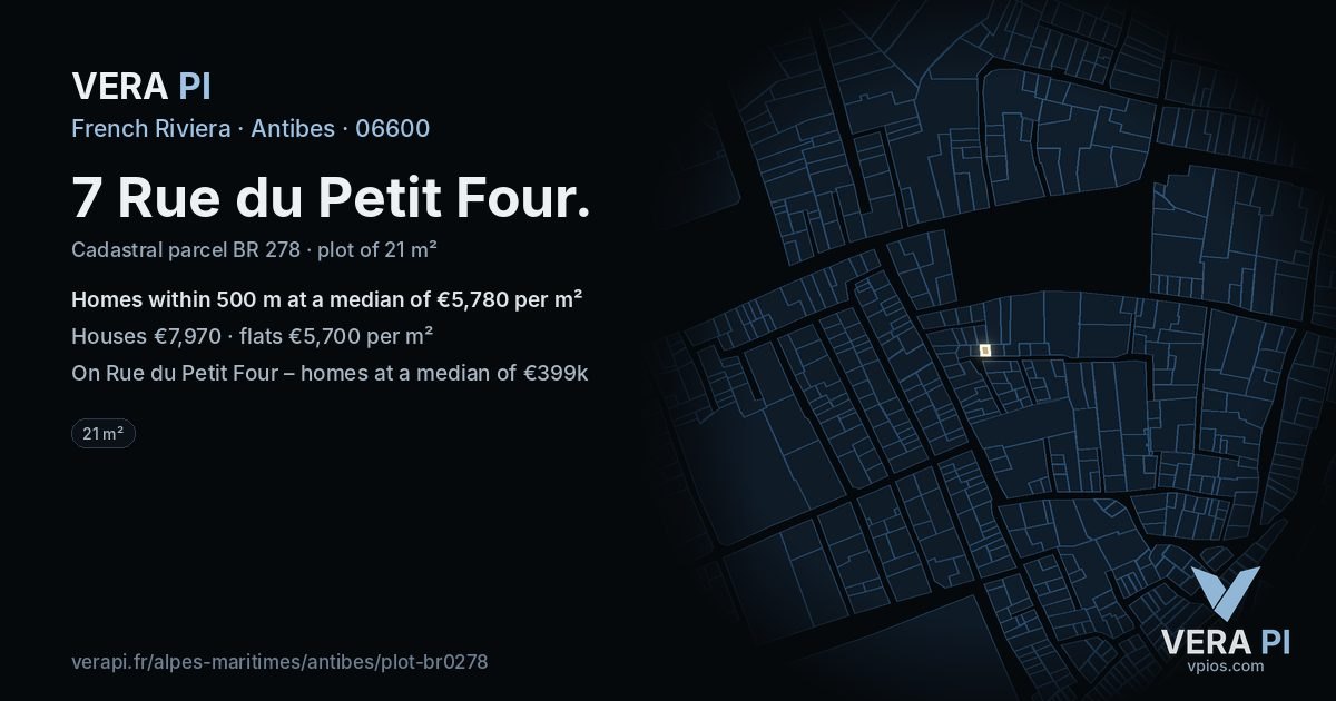 7 Rue du Petit Four, Antibes at night – the plot lit, the parcels around coloured by the prices near them