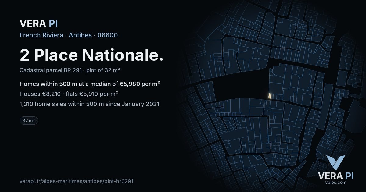 2 Place Nationale, Antibes at night – the plot lit, the parcels around coloured by the prices near them