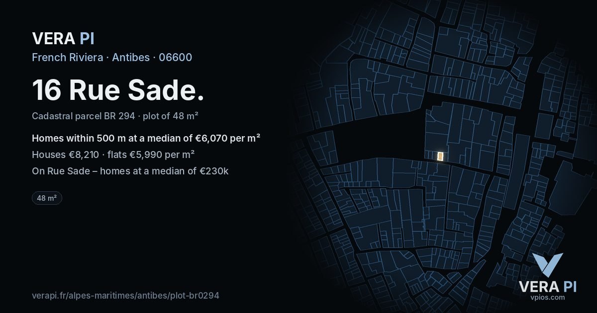 16 Rue Sade, Antibes at night – the plot lit, the parcels around coloured by the prices near them