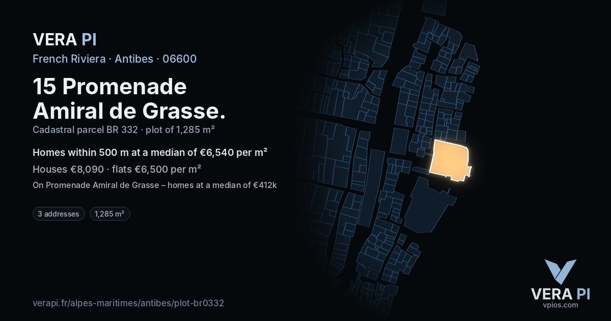 15 Promenade Amiral de Grasse, Antibes at night – the plot lit, the parcels around coloured by the prices near them