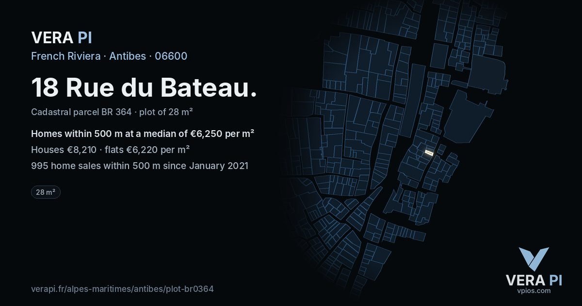 18 Rue du Bateau, Antibes at night – the plot lit, the parcels around coloured by the prices near them