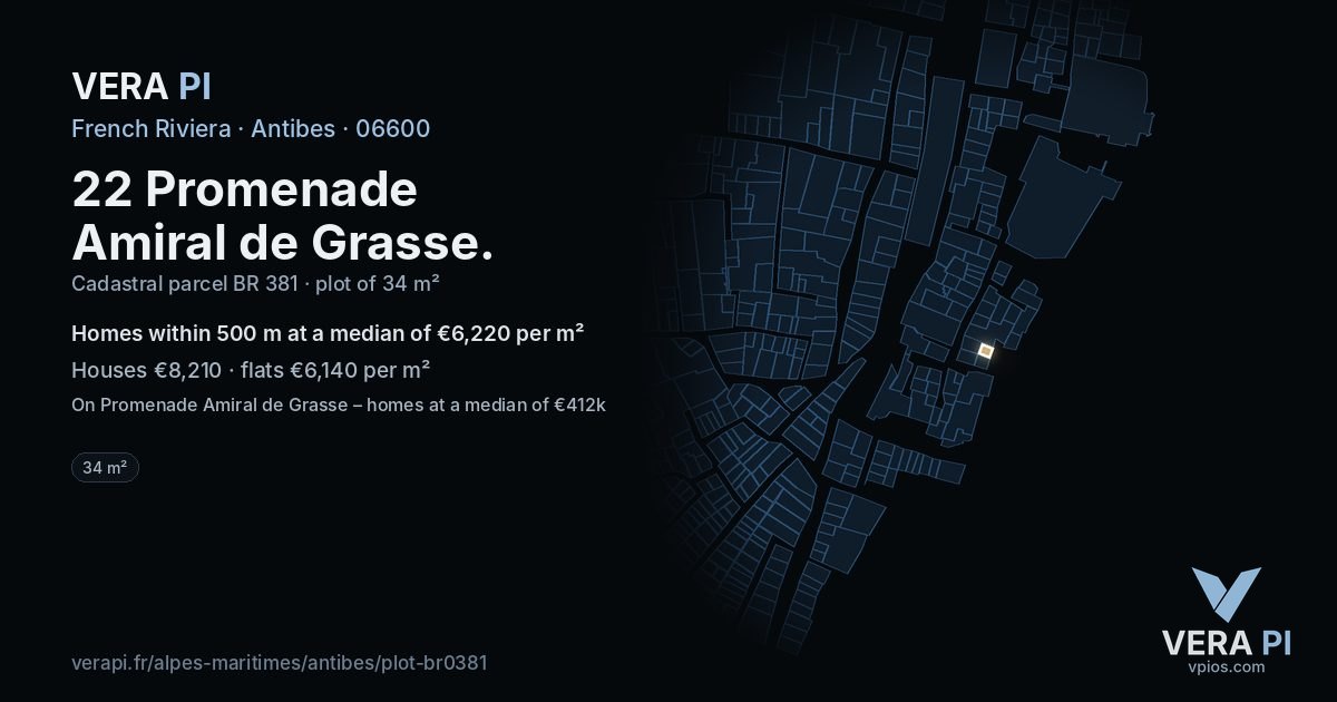 22 Promenade Amiral de Grasse, Antibes at night – the plot lit, the parcels around coloured by the prices near them
