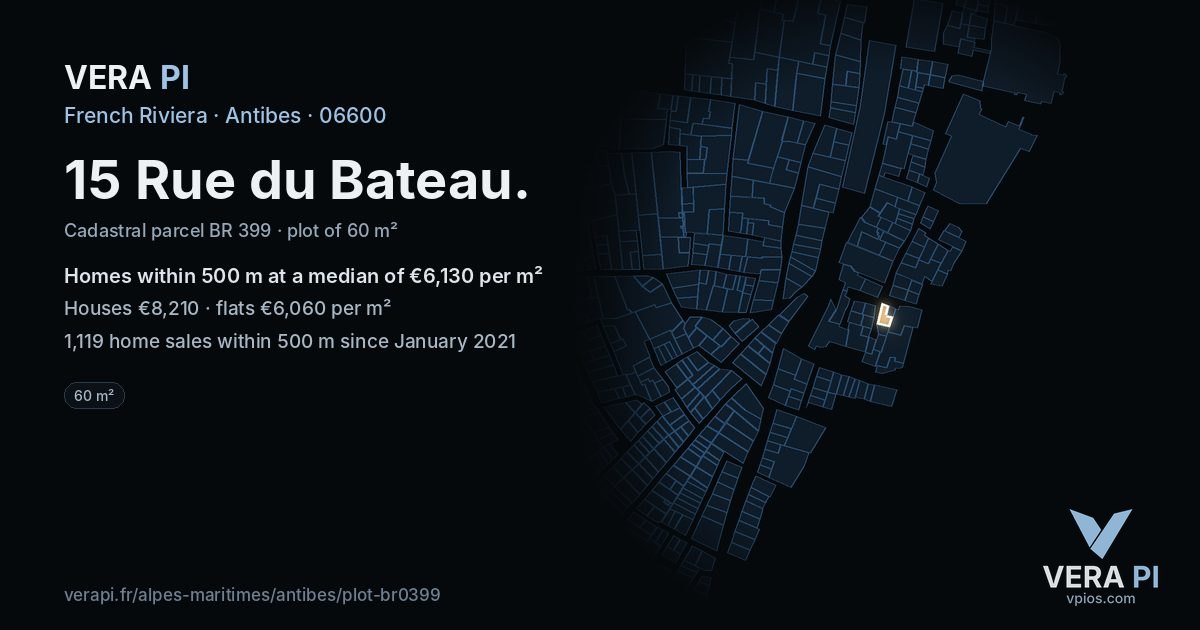 15 Rue du Bateau, Antibes at night – the plot lit, the parcels around coloured by the prices near them