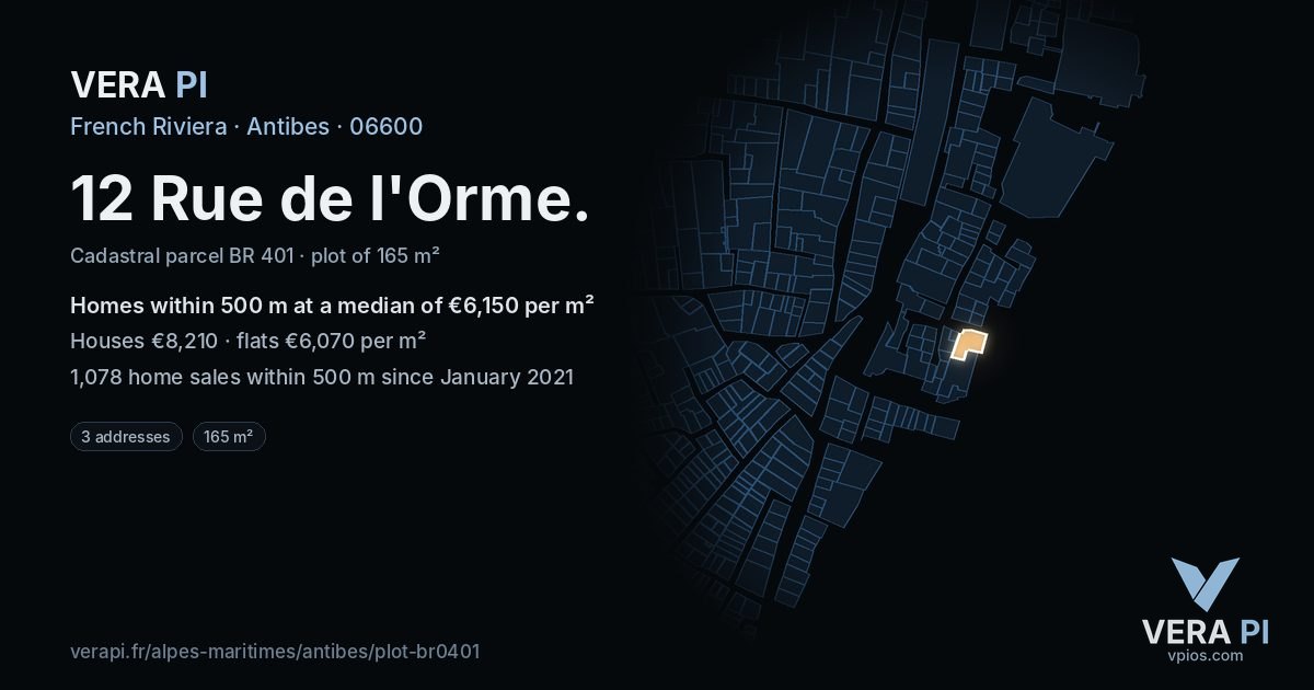 12 Rue de l'Orme, Antibes at night – the plot lit, the parcels around coloured by the prices near them