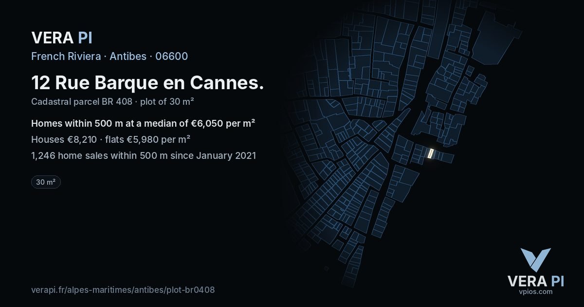 12 Rue Barque en Cannes, Antibes at night – the plot lit, the parcels around coloured by the prices near them