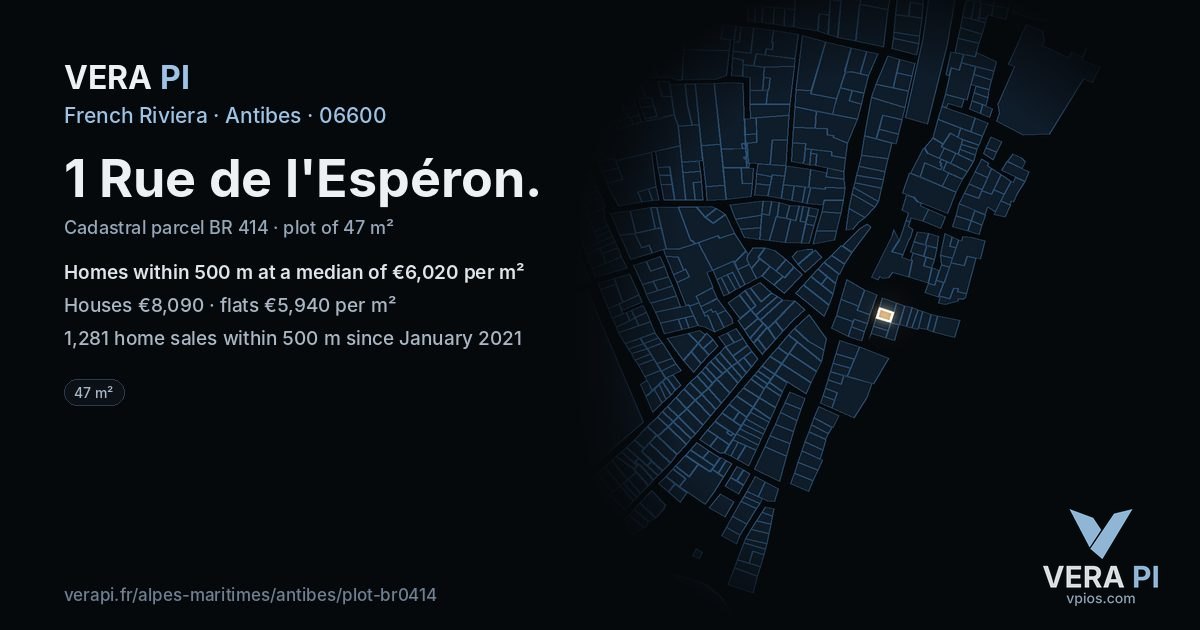 1 Rue de l'Espéron, Antibes at night – the plot lit, the parcels around coloured by the prices near them