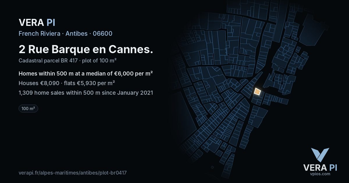 2 Rue Barque en Cannes, Antibes at night – the plot lit, the parcels around coloured by the prices near them