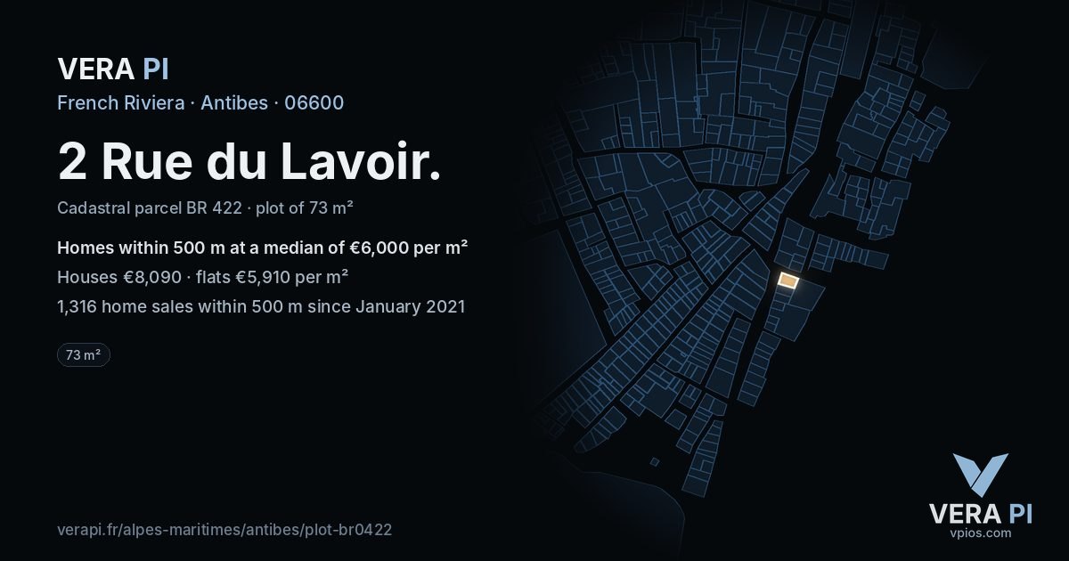 2 Rue du Lavoir, Antibes at night – the plot lit, the parcels around coloured by the prices near them
