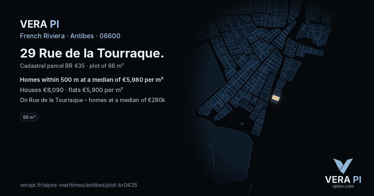 29 Rue de la Tourraque, Antibes at night – the plot lit, the parcels around coloured by the prices near them