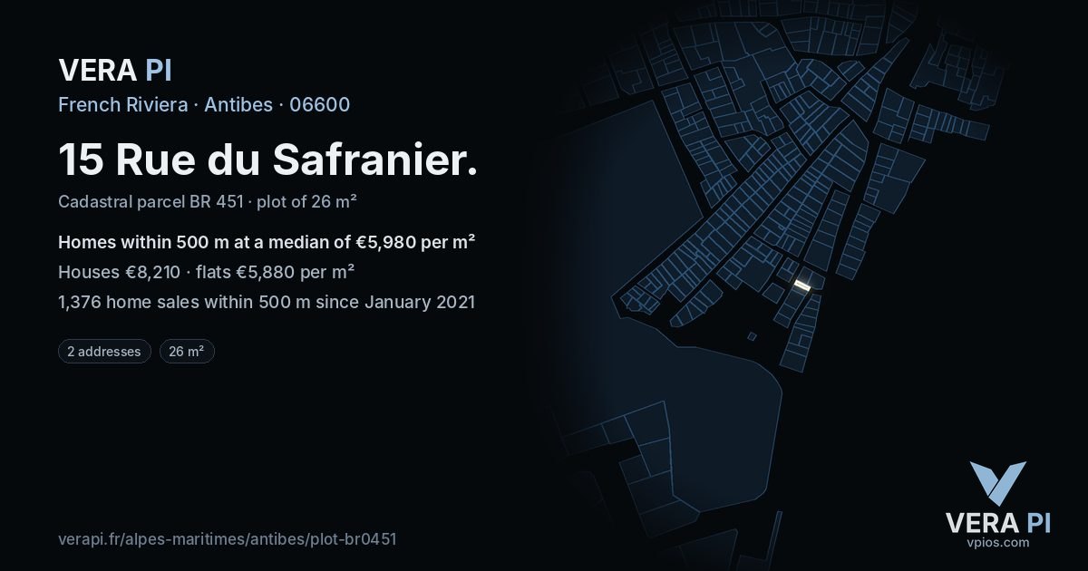 15 Rue du Safranier, Antibes at night – the plot lit, the parcels around coloured by the prices near them