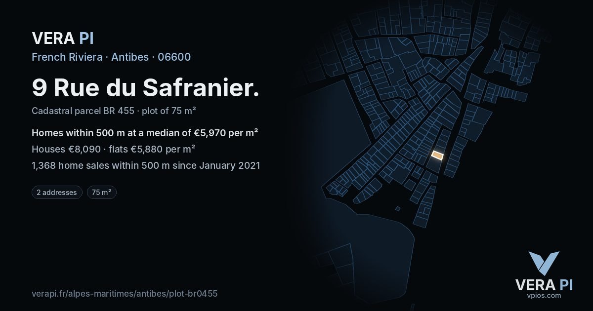 9 Rue du Safranier, Antibes at night – the plot lit, the parcels around coloured by the prices near them