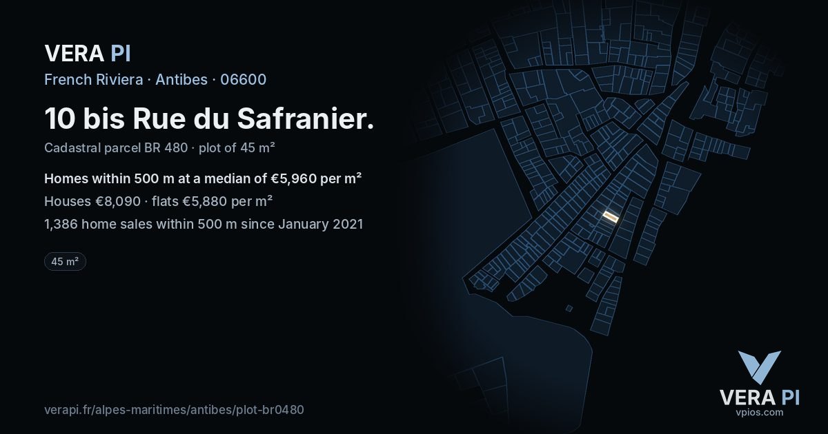10 bis Rue du Safranier, Antibes at night – the plot lit, the parcels around coloured by the prices near them