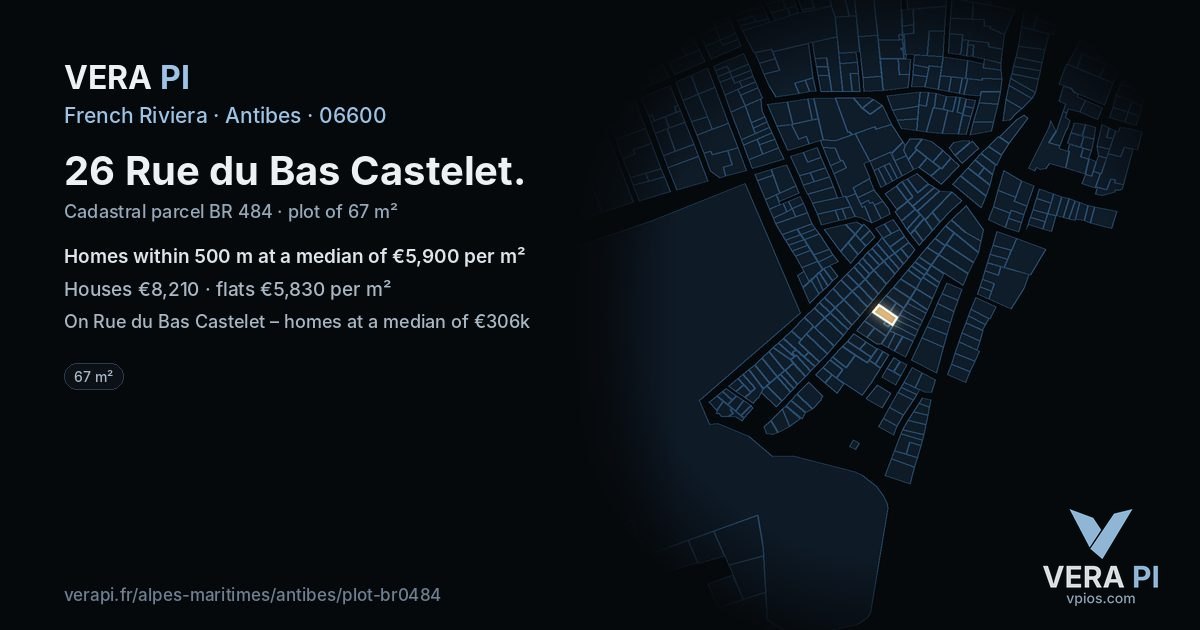 26 Rue du Bas Castelet, Antibes at night – the plot lit, the parcels around coloured by the prices near them