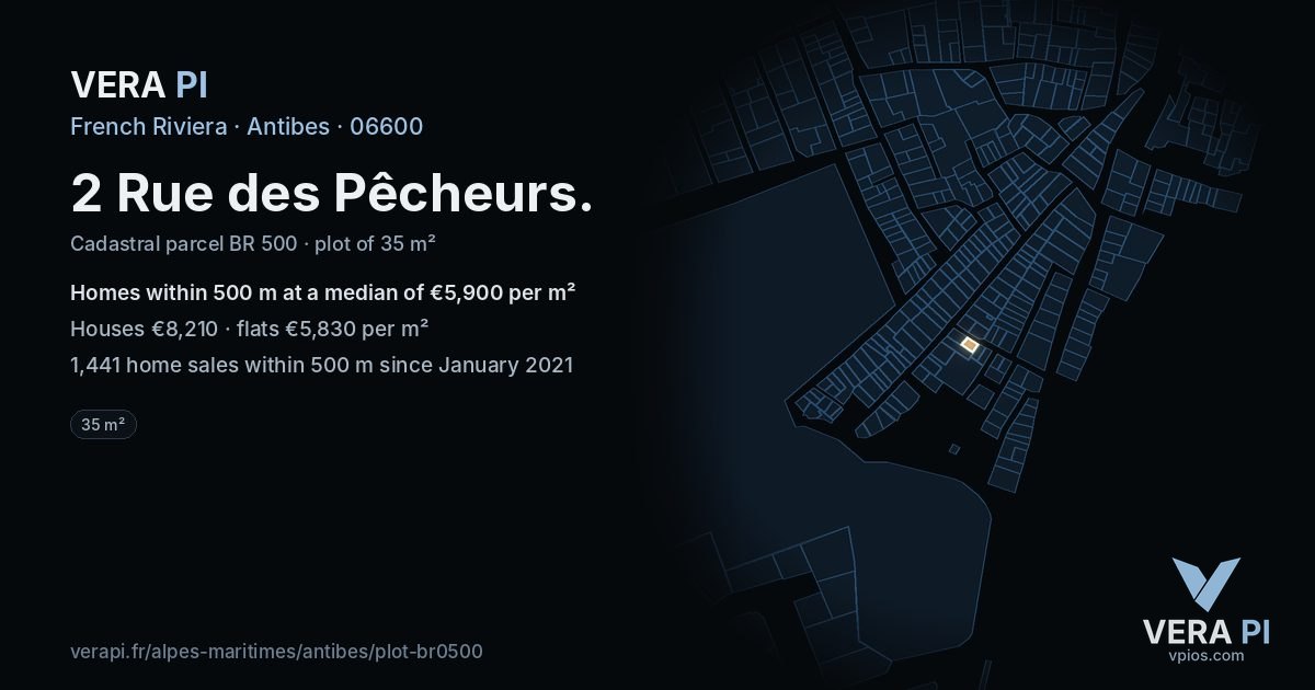 2 Rue des Pêcheurs, Antibes at night – the plot lit, the parcels around coloured by the prices near them