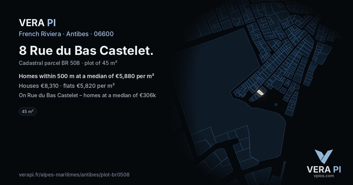8 Rue du Bas Castelet, Antibes at night – the plot lit, the parcels around coloured by the prices near them
