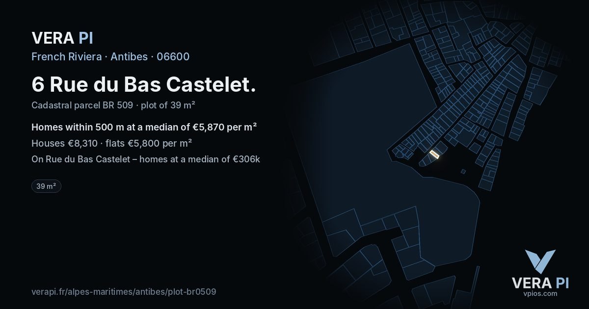 6 Rue du Bas Castelet, Antibes at night – the plot lit, the parcels around coloured by the prices near them